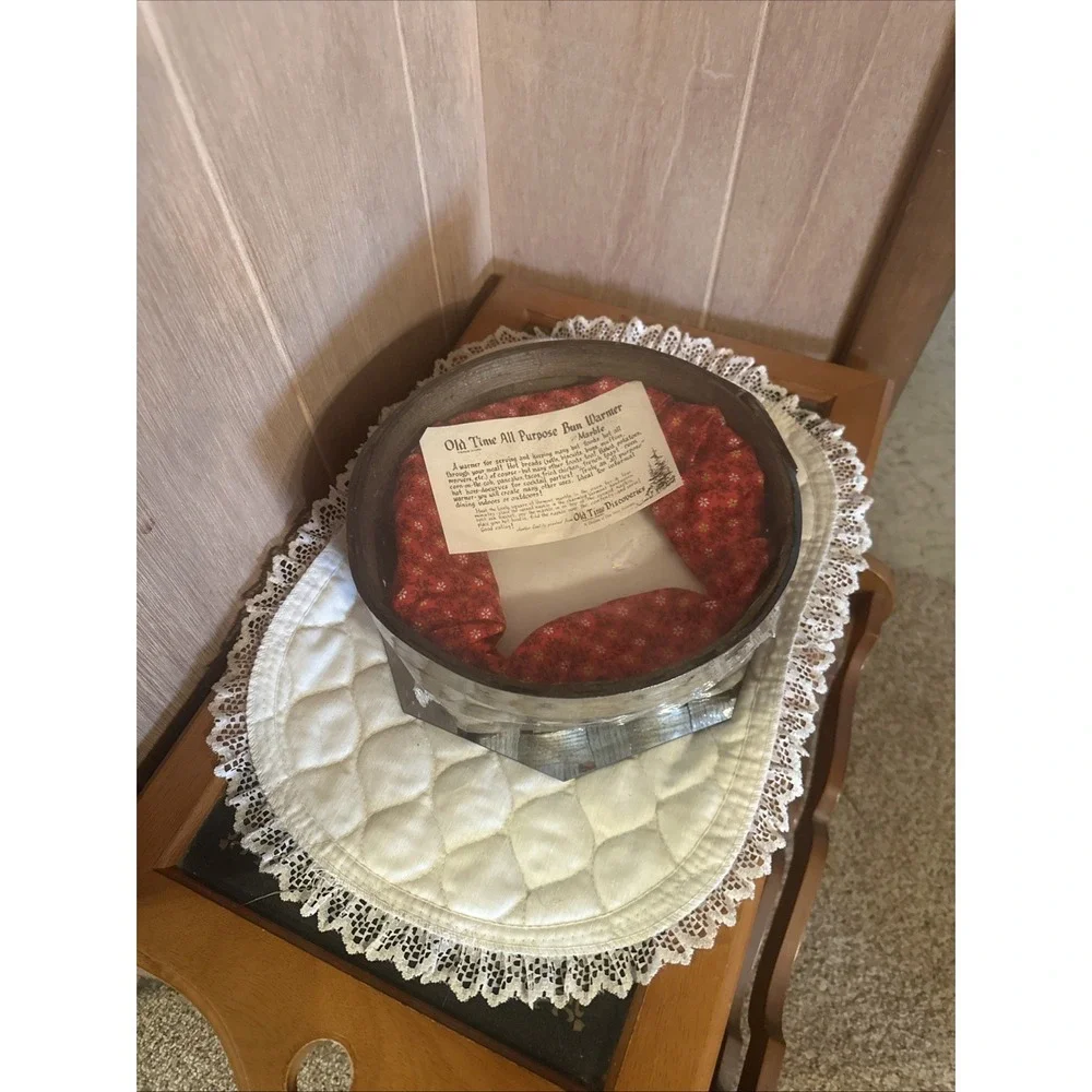 Old‎ Time Discoveries Bun Warmer With Vermont Marble & Split Ash Basket